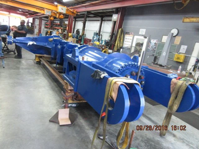 large-bore-cylinder-17